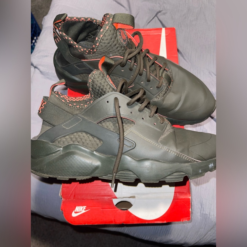 Nike Huarache Run Ultra Cargo Khaki